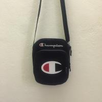 ราคา กระเป๋า Pass Champion สีดํา cond 95% (41408824122)