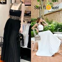 ราคา ชุดเซตกระโปรง เสื้อสายเดี่ยว+กระโปรงอัดพลีท ผ้าอย่างดี ลายเวอร์ซาเช่ สวยหรู งานป้าย sun flower (26003749257)