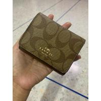 ราคา กระเป๋าตั้งสั้น 3 พับ COACH มือสอง (26768474494)