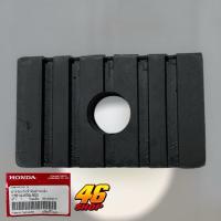 ราคา ยางรองถังน้ำมันหน้าหลัง LS แท้ศูยน์ 17614-KBA-900 17517-KW6-960 (27013339609)