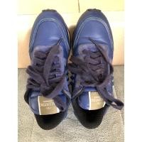 ราคา รองเท้าผ้าใบ Valentino แท้มือสอง size 38 (11715089126)