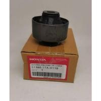 ราคา ของแท้​ บูชปีกนกหน้าตัวใหญ่​ HONDA​ HRV (11456219831)