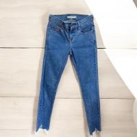 ราคา กางเกงยีนส์แต่งขาด แบรนด์ Levi‘s 710 super skinny เอว 25นิ้ว มือ2 (43854474860)