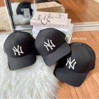 ราคา แท้ MLB Cap - NY LA หมวกแก๊ป สีขาว/สีดำ โลโก้ทอง ปีกหมวก ขลิบทอง/ ปัก Yankees (11736177941)