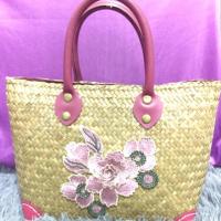 ราคา ถูกที่สุดพร้อมส่ง กระเป๋าสานกระจูดทรงข้างพับแนวนอนสวยหรูมีให้เลือกหลากหลาย (7715226210)