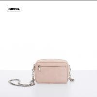 ราคา กระเป๋า Gotcha Mini Signature สีชมพู+พร้อมพู่+สายหนัง+สายโซ่ (2260507600)