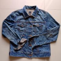 ราคา GAP JEANS JACKET sz. M เสื้อแจ็คเก็ตยีนส์มือสองสภาพดีมาก (25765306522)