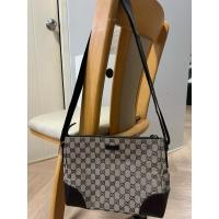 ราคา กระเป๋าสะพายข้าง Gucci ของแท้สภาพใหม่มากๆ (26363720832)
