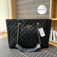 ราคา [พร้อมส่ง] ของแท้100% Guess Giully Top Zip Tote Handbag รุ่นใหม่ นำเข้าจาก (20093443043)