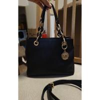 ราคา กระเป๋ามือสอง Michael kors ของแท้ 100% สภาพดี อะไหล่มีเฟดบ้าง แต่ยังแข็งแรงดีใช้งานได้อีกนานค่ะ (28424418426)