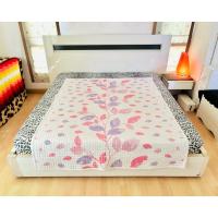 ราคา ผ้าปูรองนอน/รองกันเปื้อน/รองโซฟา ขนาด 5ฟุต สีขาวลายใบไม้หลากสี มือสองขายตามสภาพ สินค้าญี่ปุ่น-เกาหลีแท้ (40274028860)