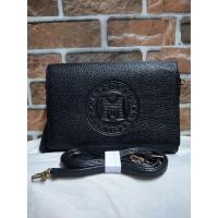 ราคา กระเป๋าแบรนด์เนมแท้ METROCITY มือสอง สภาพดีมากสายถอดได้ปรับระดับได้ ของแท้% (14700834009)