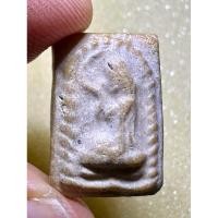 ราคา พระเครื่องแม่นางกวักเนื้อผงน้ำมันเนื้อเก่า (25774782959)