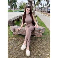 ราคา เสื้อไหมพรมดีเทลผ่าข้าง แมทช์กับกางเกงเอวสูงขายาว สีสันสุดคิ้วท์ (25506674182)