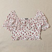 ราคา มือสองสภาพดี‼️ เสื้อครอปสาวอวบลายดอกShein (4561609107)