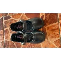 ราคา รองเท้านักเรียนมือสอง ไซส์31 (26232106610)