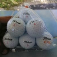 ราคา ลูกกอล์ฟ​Titleist​ DTsolo​มือสองสภาพ70-80%จำนวน6ลูก (7439431729)