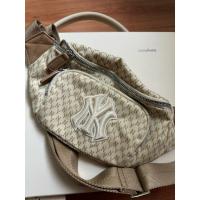 ราคา กระเป๋าคาดอก mlb new york yankees monogram waist bag แท้ (5238485957)