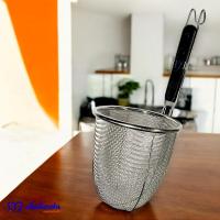 ราคา M Kitchen ตะกร้อลวกเส้น ราเมง อุด้ง ก๊วยเตี๊ยว สเตนเลสสตีล ด้ามไม้ ขนาด 13.5cm ด้ามยาว 20cm (22790636032)