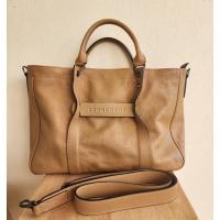 ราคา ส่งต่อ!! กระเป๋า Longchamp 3D size M ของแท้จาก shop thai (มีใบเสร็จ) (22790161445)