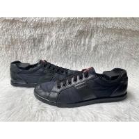 ราคา [ พร้อมส่ง ] Prada รองเท้าผ้าใบมือสอง size 41/26.5CM รองเท้ามือสองคัดเกรด สภาพสวยๆ (20322998643)
