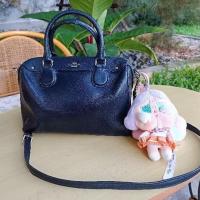 ราคา กระเป๋า Coach ของแท้ ทรงหมอน มือสอง ขนาด 9 นิ้ว สีกรมไม่มีสายยาว (26207573756)