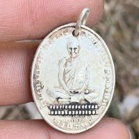 ราคา เหรียญหลวงพ่อเดิม วัดหนองโพธิ์ นครสวรรค์เนื้อกะไหล่เงิน (29451380528)