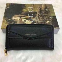 ราคา Charles & Keith Long Wallet Bag (Outlet) กระเป๋าแบรนด์้เนม (374138855)