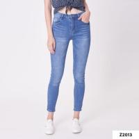 ราคา PAZADA กางเกงยีนส์ ทรงสกินนี่ ผ้ายืด ซิป YKK ของแท้ 100% (1800964569)