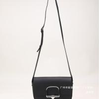 ราคา กระเป๋าสะพายหนังวัวสไตล์ใหม่ พกพาสะดวก มีกระเป๋าด้านข้างสำหรับความคล่องตัว (56001096139)