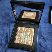 ราคา bobbi brown highlighting powder pink glow (24463482778)