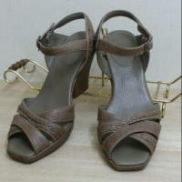 ราคา รองเท้าหนังแท้ สินค้ามือสอง แบรนด์ Clarks (782606876)