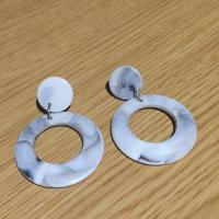 ราคา ต่างหูลายหินอ่อน (1879466006)