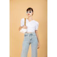 ราคา - New in - เสื้อครอปคอวีผูกโบว์ (4879564332)