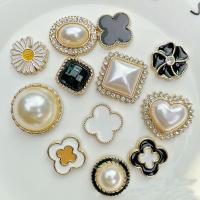 ราคา 12 ชิ้น/เซ็ตคุณภาพสูงคริสตัล Pearl รองเท้า Charms อุปกรณ์เสริม Love รองเท้าตกแต่งสําหรับ Croc Jibbt Pin กระเป๋าเป้สะพายหลัง (43710576123)