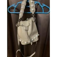 ราคา กระเป๋าทรงขนมจีบ มือสอง (7744718126)