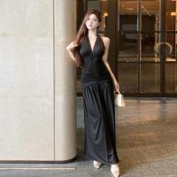 ราคา ชุดราตรียาวสีดำสำหรับผู้หญิง ออกแบบเรียบหรูและรัดรูป พร้อมสายเดียวแบบเซ็กซี่ (41517057172)