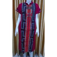 ราคา เดรสผ้าใยกัญชง สีแดงไวน์ แต่งผ้าม้งเวียด (Size 42) (22289523573)