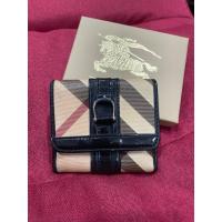 ราคา พร้อมส่ง**กระเป๋าสตางค์ใบสั้น Burberry แท้มือสอง (16398529655)