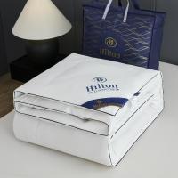 ราคา Hilton Winter Quilt มีความหนาด้วยแกนและผ้าห่มอุ่น ๆ ถูกซื้อในโรงแรมในฤดูใบไม้ผลิและฤดูใบไม้ร่วง (28440555957)