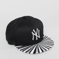 ราคา หมวก New Era 9 Fifty woman Cap NY Yankees Metallic Ray (5917094518)
