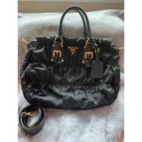 ราคา Used Prada Nylon Crossbodyแท้ (12776348966)