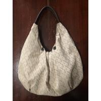 ราคา กระเป๋าสะพาย flynow ‼️แท้‼️ (9140362158)