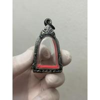 ราคา ตลับพระกรอบพระงานแต่งเก่าลายคมชัดแบบเปิดหลังเหรียญระฆังใส่หลวงพ่อเกษมขนาดวัดจากด้านในตลับ2.3*3.2cm (24140943023)