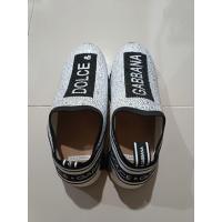 ราคา รองเท้าผ้าใบสลิปออนสีขาวดำ Dolce&Gabbana แท้ มือสอง (40721671666)