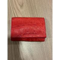 ราคา กระเป๋าหนังจระเข้แท้ 3 พับ สีแดง มือ 1 (25438921802)