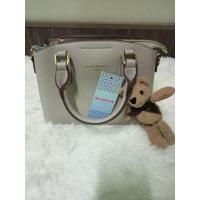 ราคา กระเป๋า karaya แถมพวงกุญแจน้องหมี (10602977880)