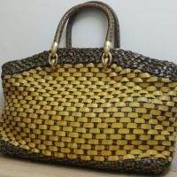 ราคา กระเป๋าถือหนังแท้ แบรนด์ Elegance made in Italy สินค้ามือสองญี่ปุ่น (247366565)