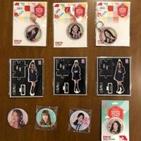 ราคา ขายโล๊ะหลายอย่าง BNK48 พวงกุญแจคุกกี้ สแตนดี้ river เข็ม เข็มกลัด ที่ติดมือถือ standy orn satchan pun mind อร ปัญ (1444377503)