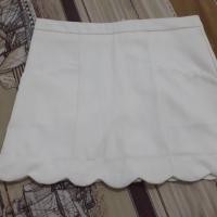 ราคา ถูกที่สุด! กางเกงกระโปรงผ้าฮานาโกะรุ่นปลายหยัก ไซส์ L สีขาว มีตัวเดียว* (641687328)